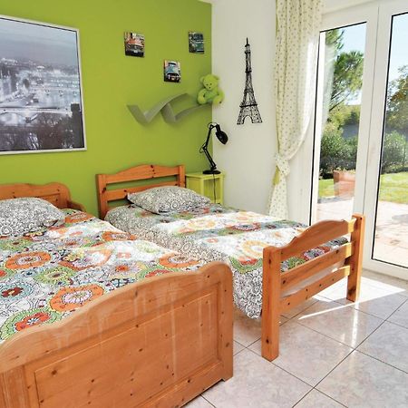 Nice Home In Eyguieres With Wifi Bagian luar foto