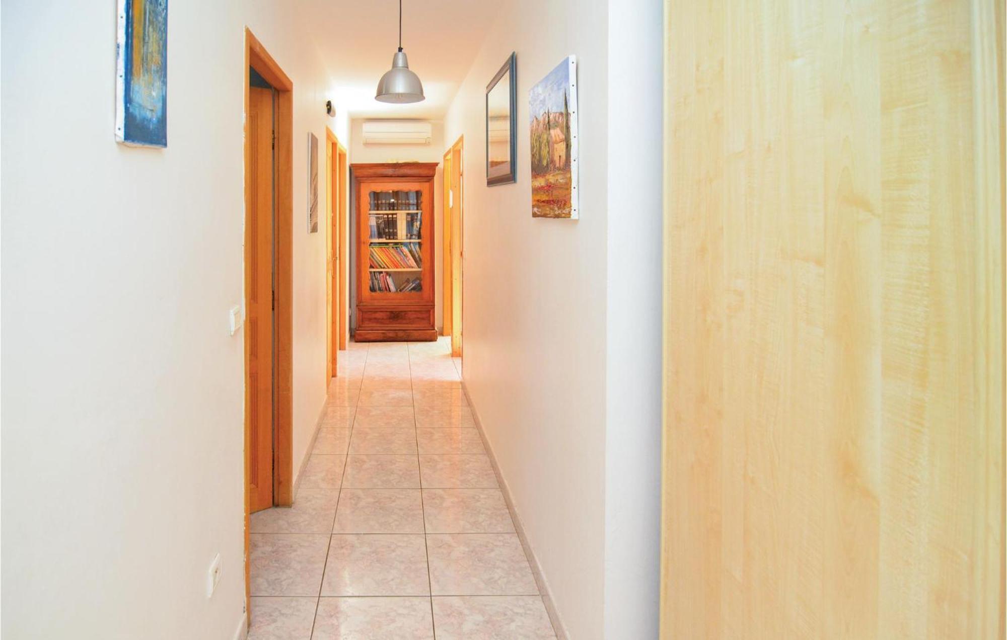 Nice Home In Eyguieres With Wifi Bagian luar foto