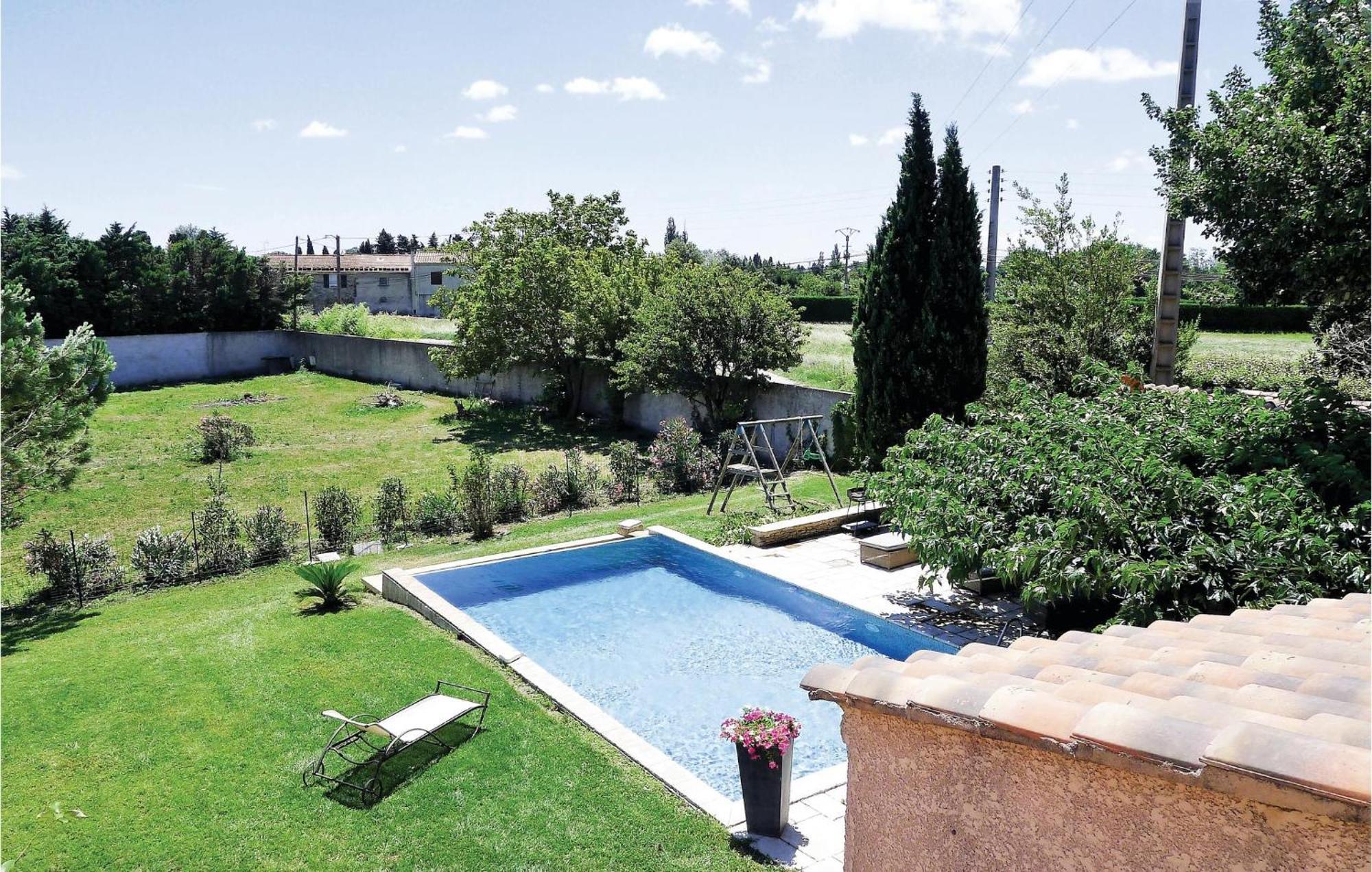 Nice Home In Eyguieres With Wifi Bagian luar foto